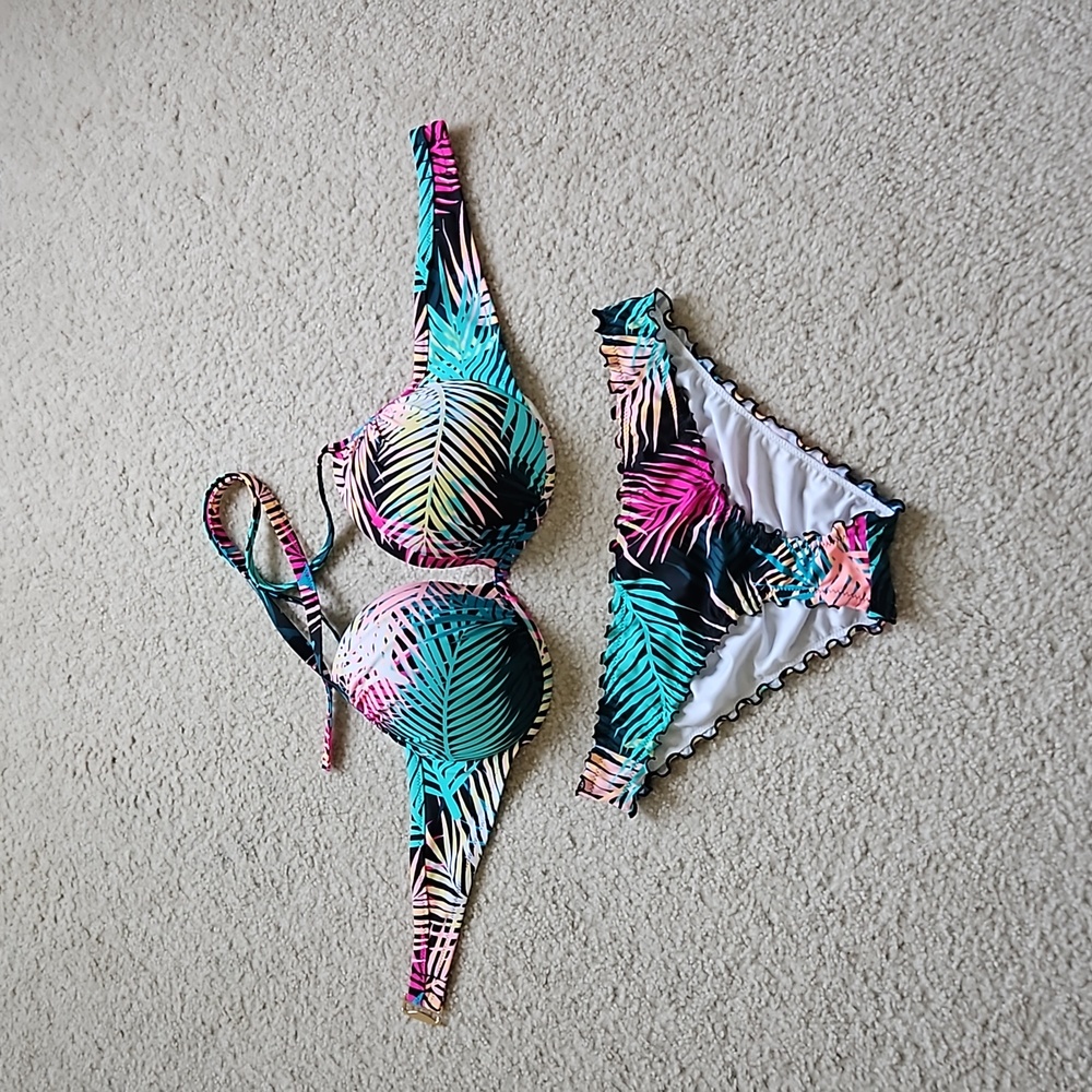Shade and Shore floral bikini set